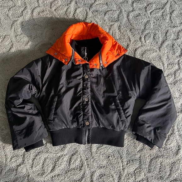 Forever 21 Jackets & Blazers - Bomber puffer jacket